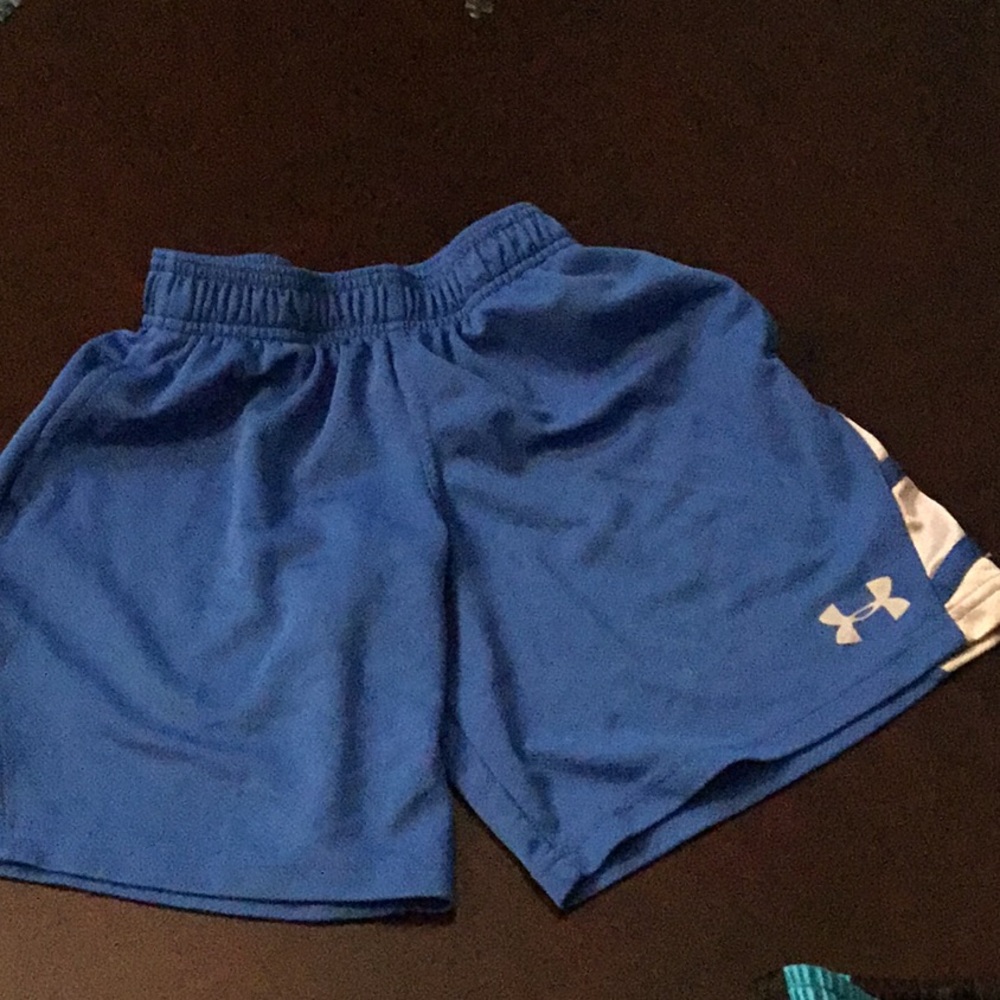 Under Armour Active Shorts size YXS